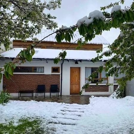Casa Jardin Adesmia Villa Esquel Exterior photo