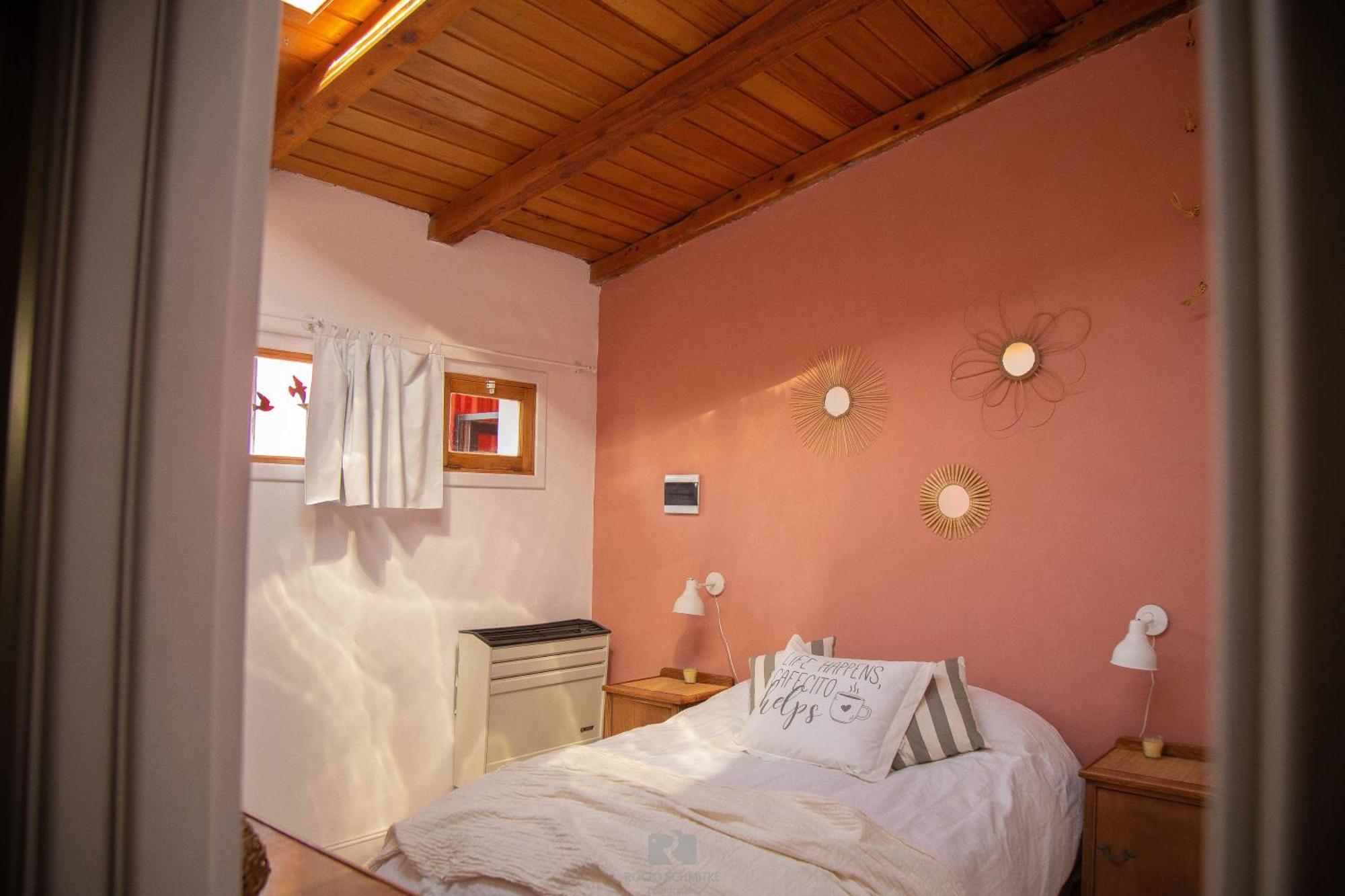 Casa Jardin Adesmia Esquel