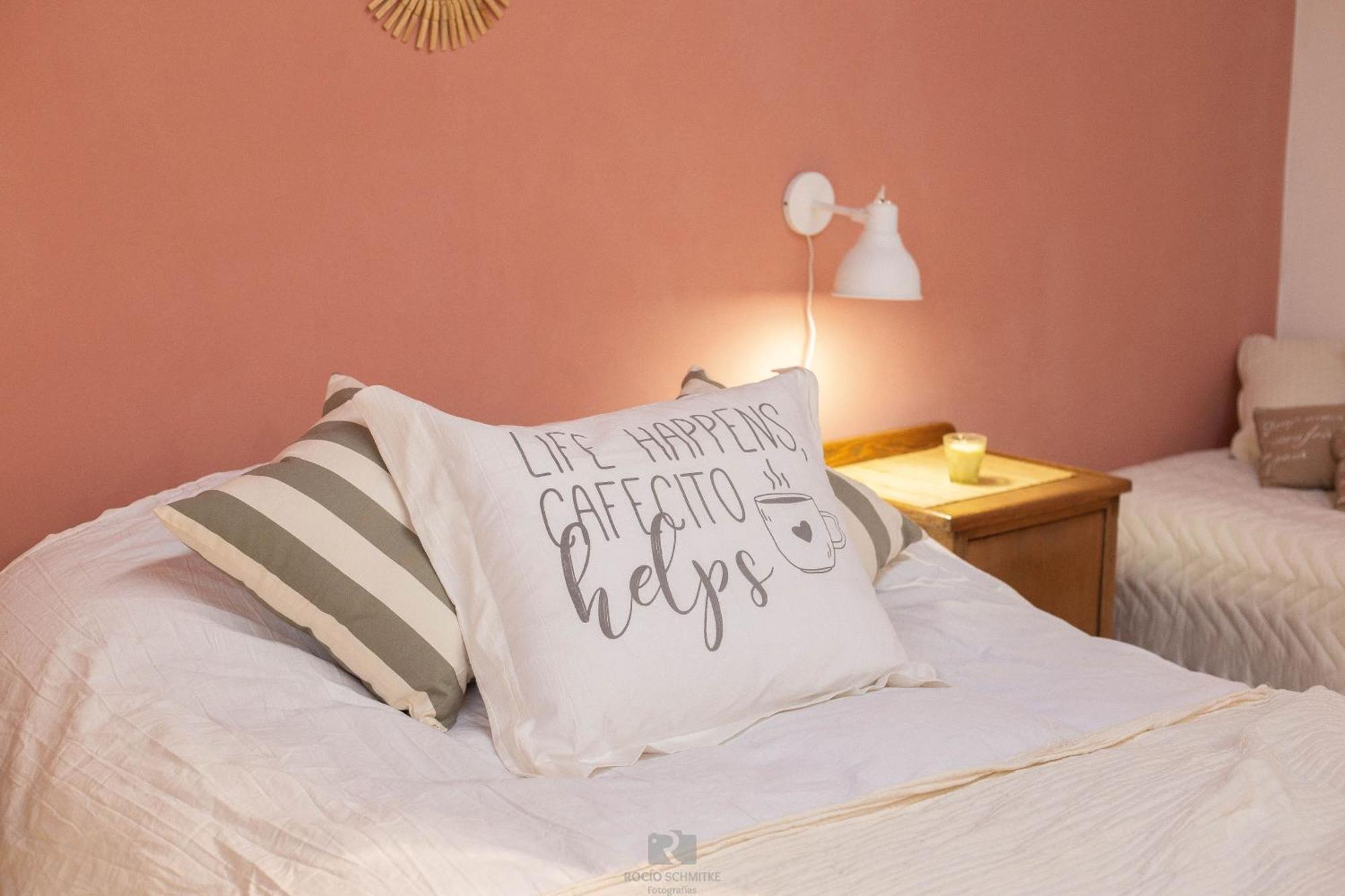 Casa Jardin Adesmia Esquel